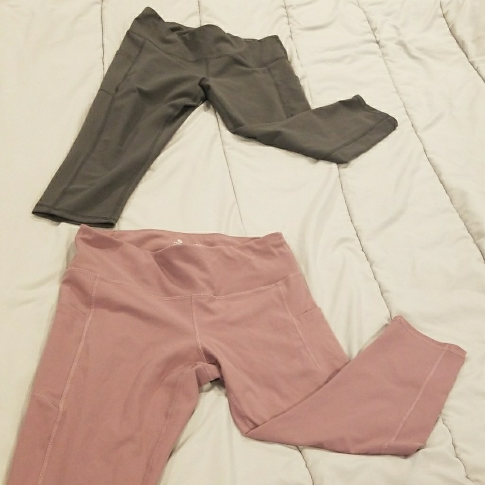 Set of 2 amazon yoga capri leggings